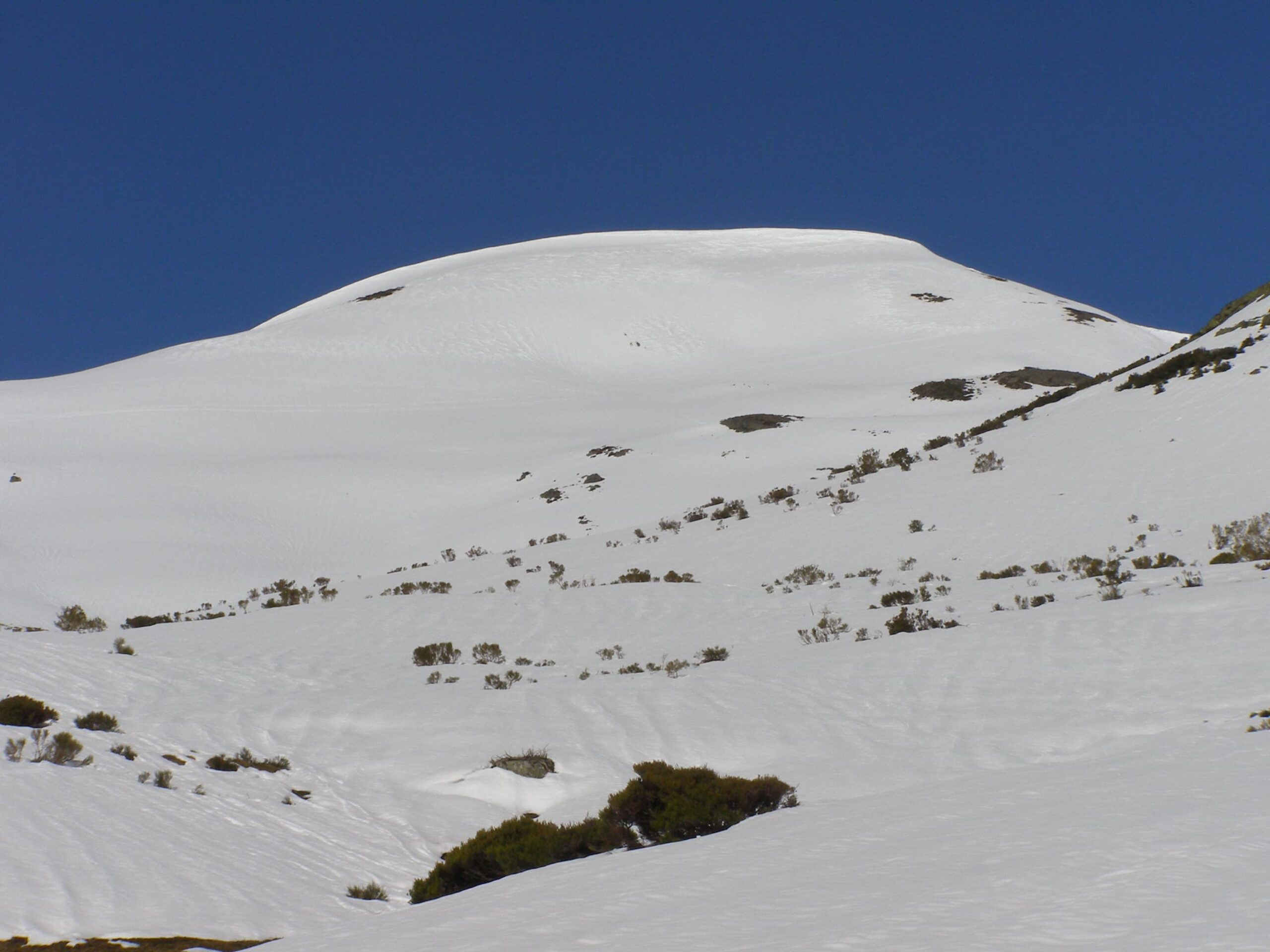 PICO GUADAÑAS 2248M y LAS CUARTAS 2457 M 100